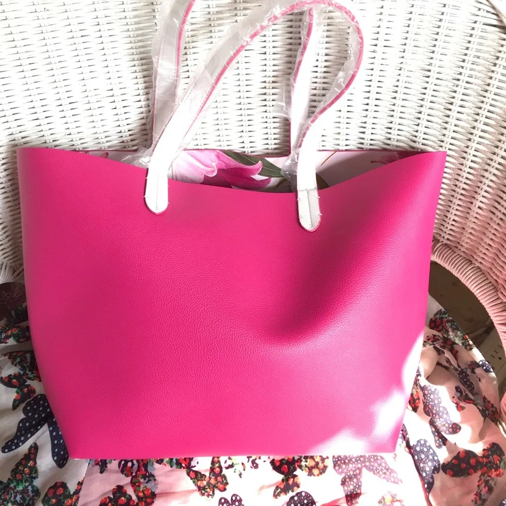 Gorgeous bright pink tote Estée Lauder. - Picture 2 of 7